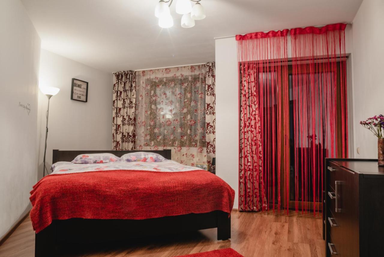 Smb Holiday Apartment Μπρασόβ Εξωτερικό φωτογραφία