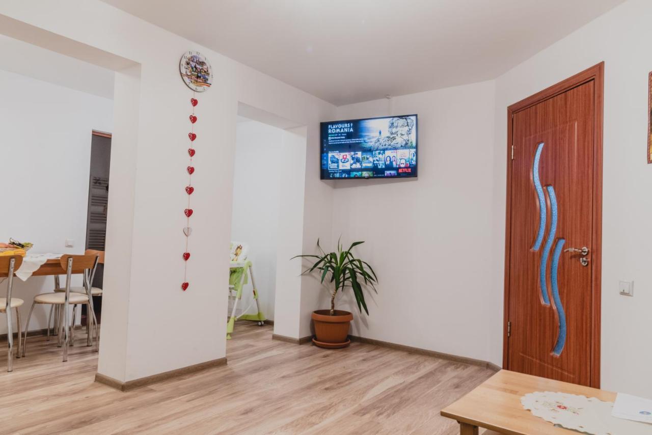 Smb Holiday Apartment Μπρασόβ Εξωτερικό φωτογραφία