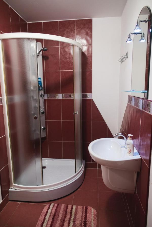 Smb Holiday Apartment Μπρασόβ Εξωτερικό φωτογραφία